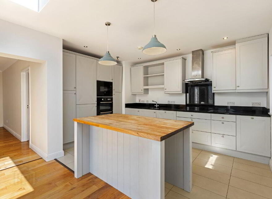 5 Castle Court, Booterstown, Blackrock, Booterstown, A94Y6F9