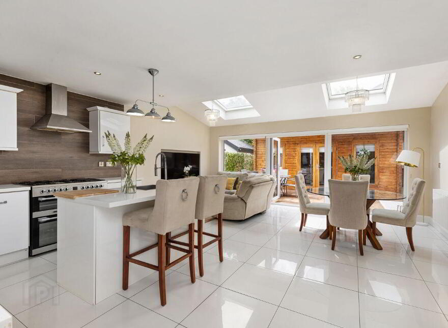 32 Highfield Lawns, Forest Road, Swords, K67DX02
