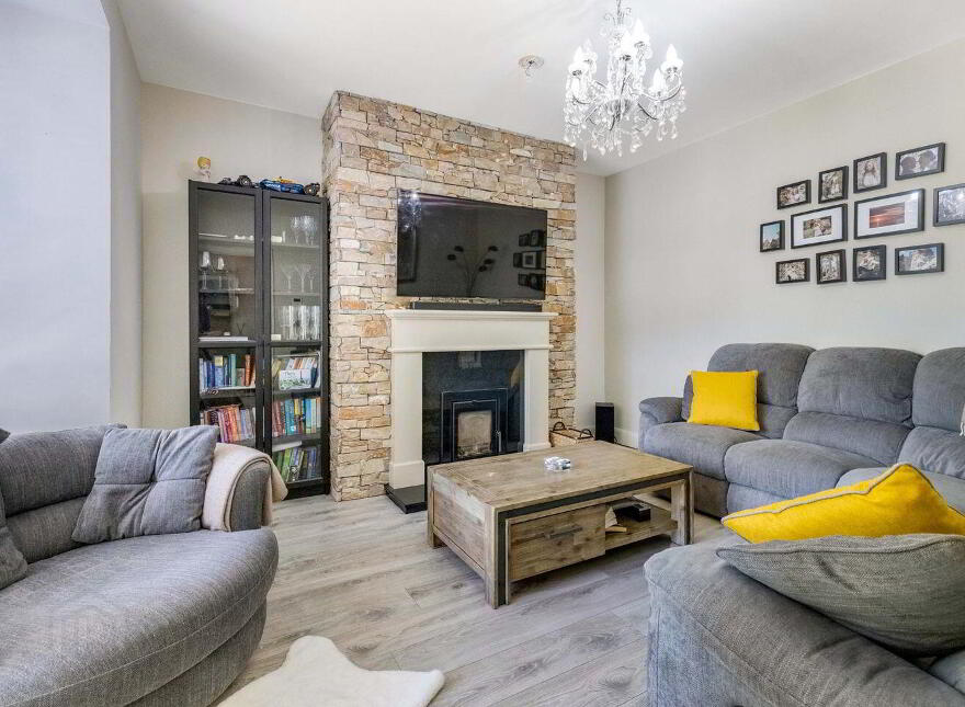 20 Comyn Manor, Swords, K67E7D0