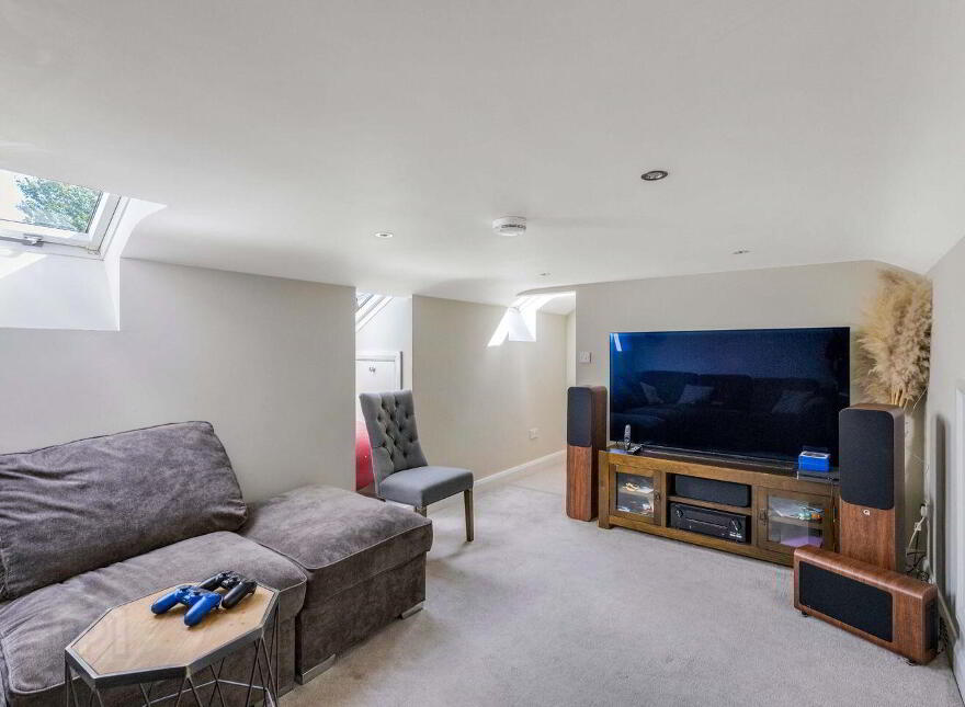 20 Comyn Manor, Swords, K67E7D0