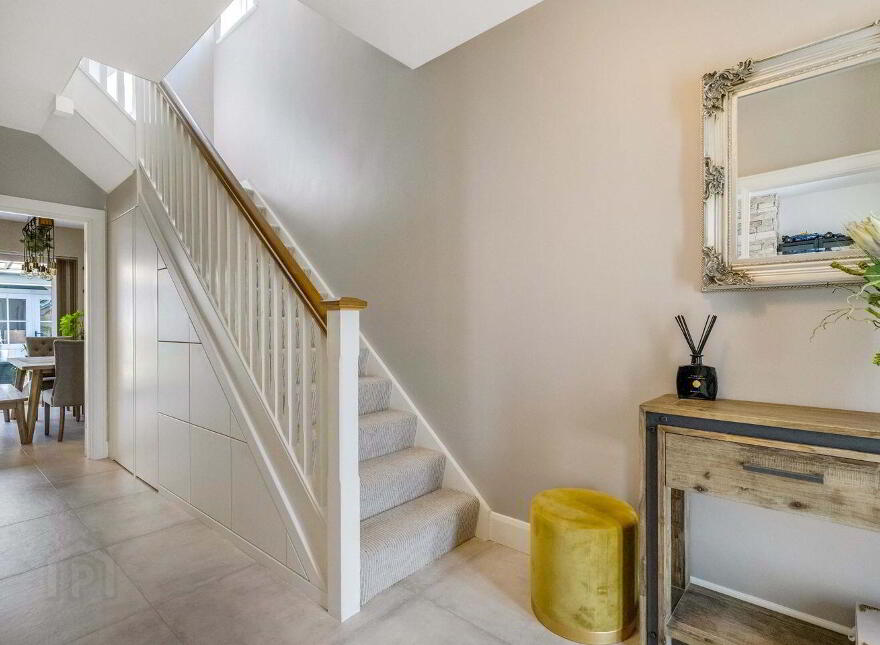 20 Comyn Manor, Swords, K67E7D0