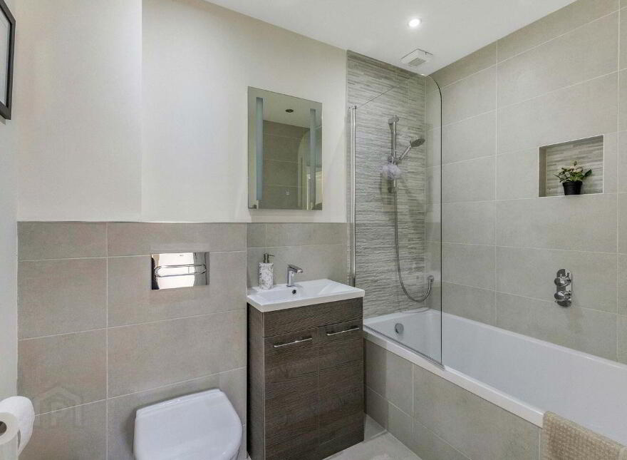 20 Comyn Manor, Swords, K67E7D0