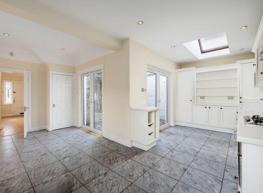 89 Foster Avenue, Mount Merrion, A94N527