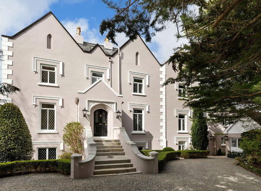 Tudor Lodge, South Hill Avenue, Blackrock, Blackrock, A94V6F5