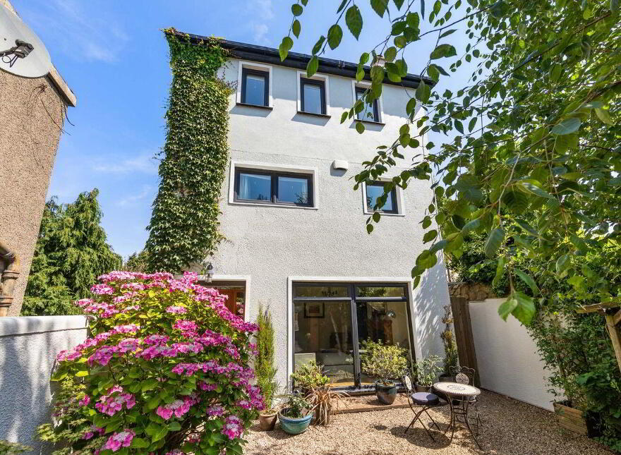 Belmont Mews, Galloping Green, Stillorgan Road, Blackrock, Blackrock, A94R7F8