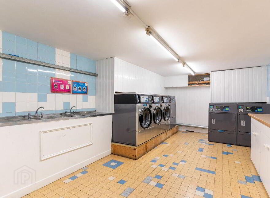 27 Ashurst, Mount Merrion Avenue, Blackrock, Blackrock, A94V046