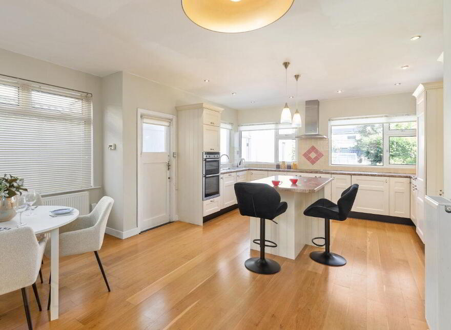 27 Woodbine Avenue, Booterstown, A94XV84