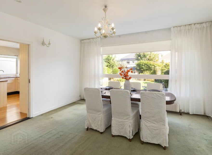 27 Woodbine Avenue, Booterstown, A94XV84
