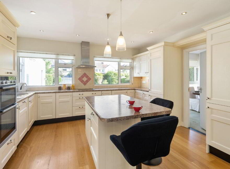 27 Woodbine Avenue, Booterstown, A94XV84