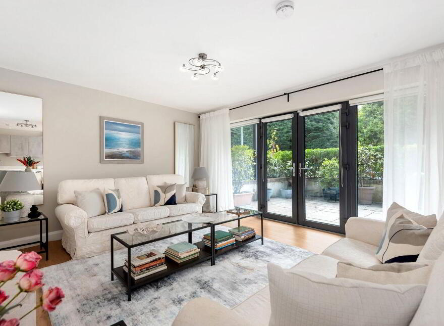 Apartment 3 Greygates Hall, Roebuck Avenue, Mount Merrion, A94FC67