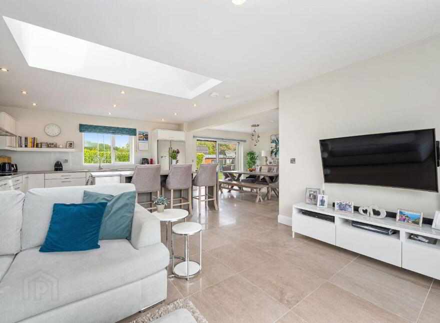 Ashbury, Carrigaline Road, Douglas, T12YY7A