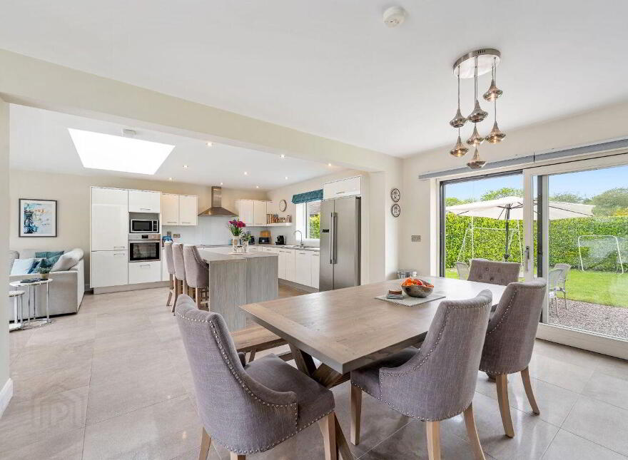 Ashbury, Carrigaline Road, Douglas, T12YY7A