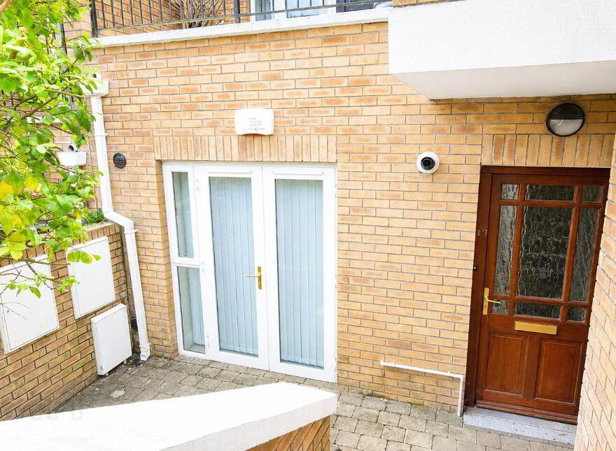 17 The Crescent, Harbour Heights, Passage West, T12KX06