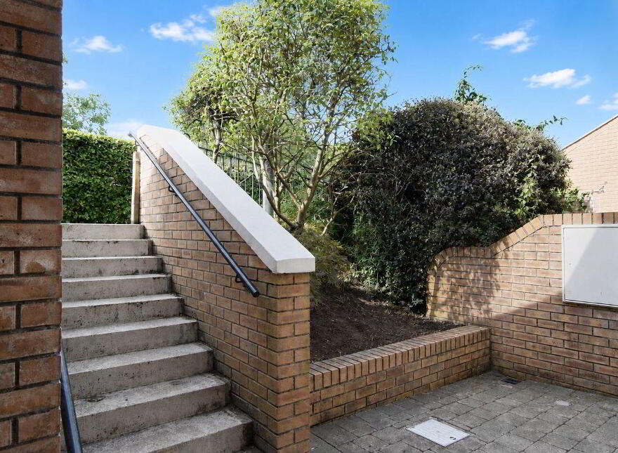 17 The Crescent, Harbour Heights, Passage West, T12KX06