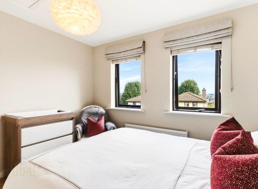 4 Amberley Heights, Grange, T12E76H