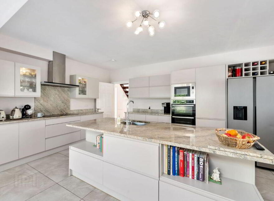 Lavanagh, Sunnyside, Rochestown, T12WN2P