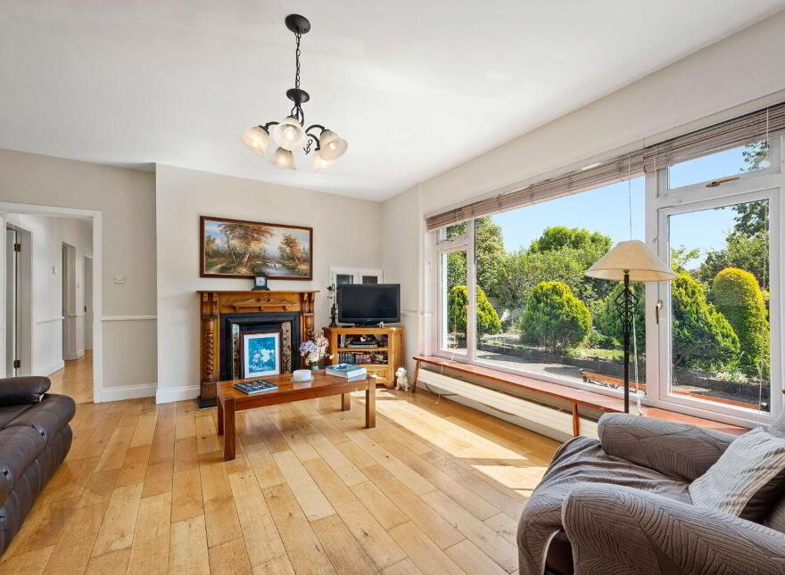Lavanagh, Sunnyside, Rochestown, T12WN2P