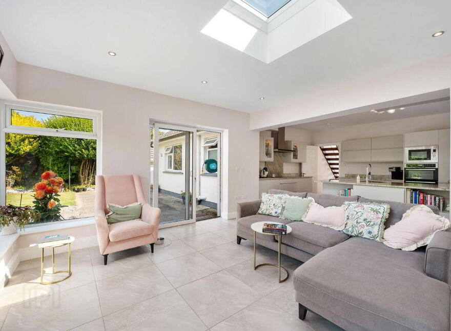 Lavanagh, Sunnyside, Rochestown, T12WN2P