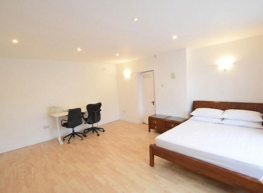9 Rathmore Lawn, South Douglas Road, Cork City Centre, T12X32Y