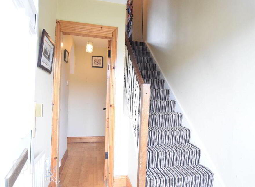21 Rockwood, Mahon, T12X32T