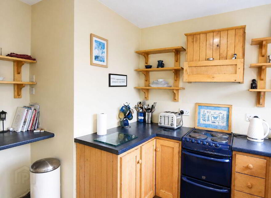 21 Rockwood, Mahon, T12X32T