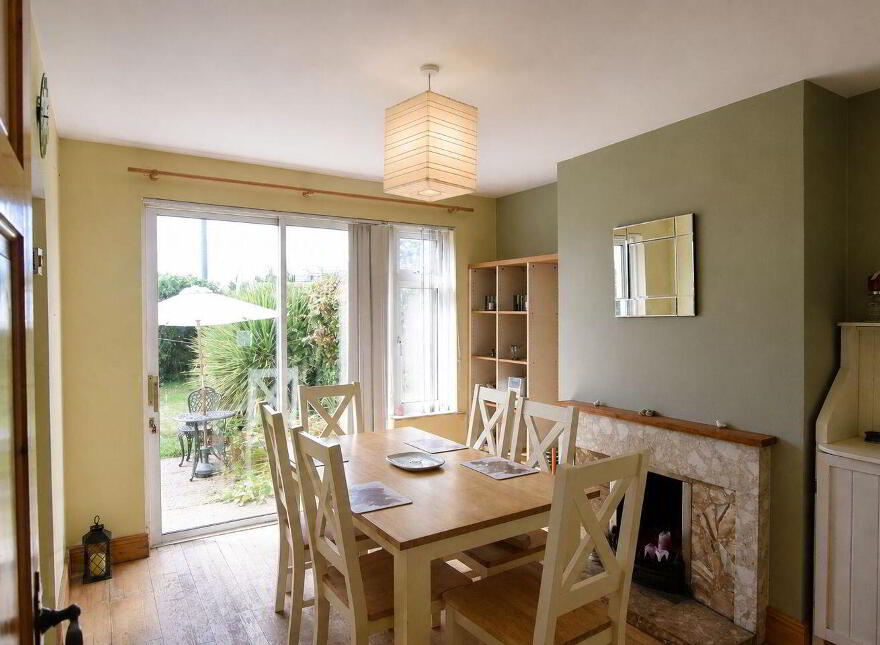 21 Rockwood, Mahon, T12X32T