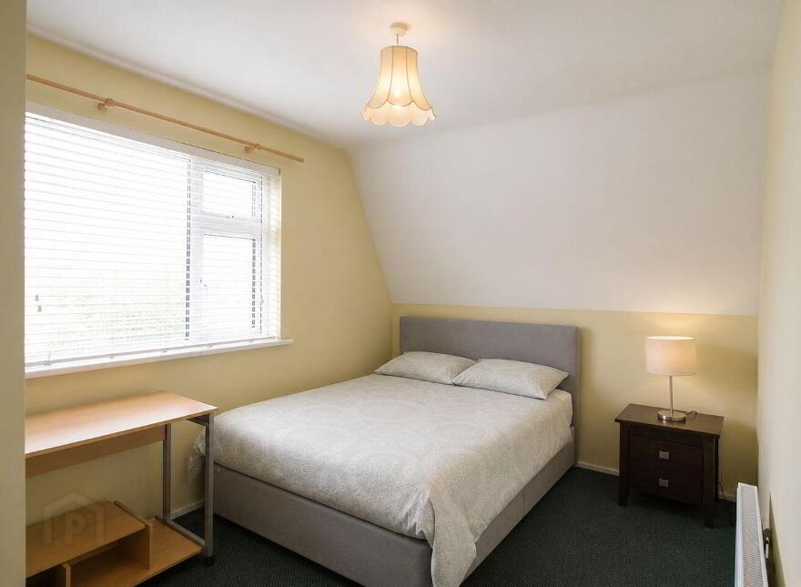 21 Rockwood, Mahon, T12X32T