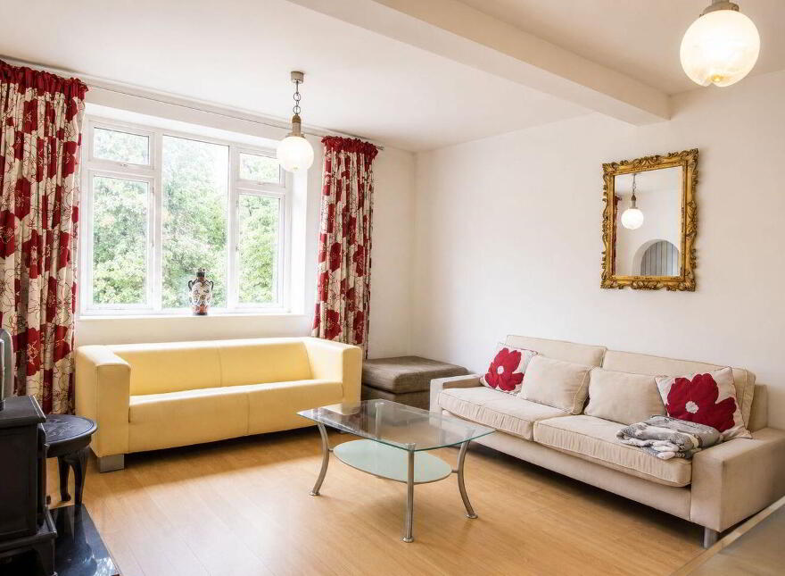 1 Rockview Terrace, Middle Glanmire Road, Montenotte, T23N017