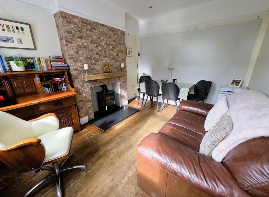 11 Bellevue Park, Lisburn, BT28 3DL