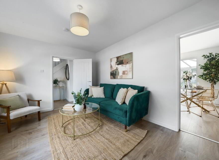 156 Locksley Park, Upper Lisburn Road, Belfast, BT10 0AT