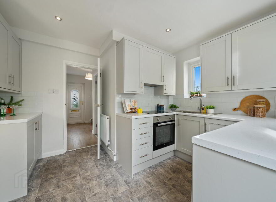 156 Locksley Park, Upper Lisburn Road, Belfast, BT10 0AT