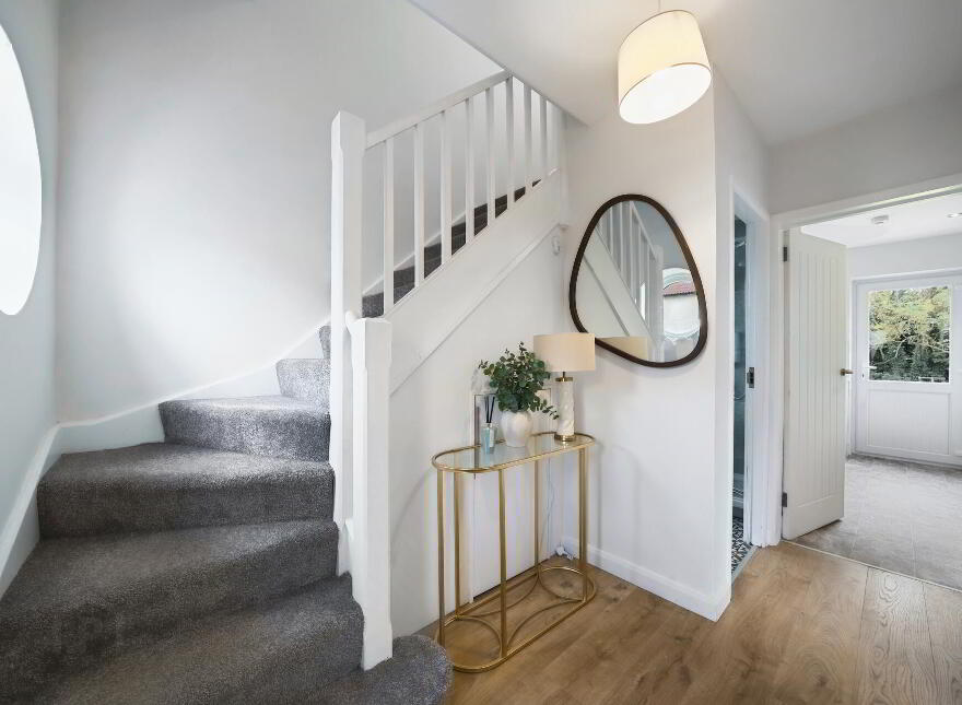156 Locksley Park, Upper Lisburn Road, Belfast, BT10 0AT