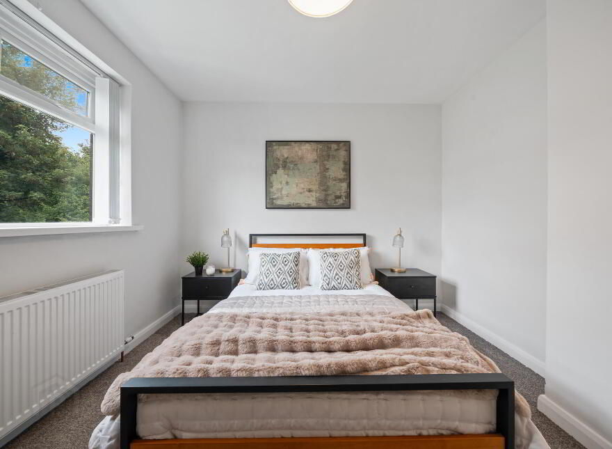 156 Locksley Park, Upper Lisburn Road, Belfast, BT10 0AT