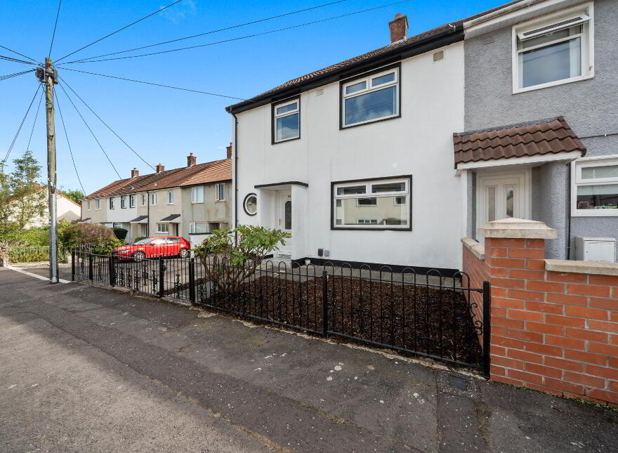 156 Locksley Park, Upper Lisburn Road, Belfast, BT10 0AT