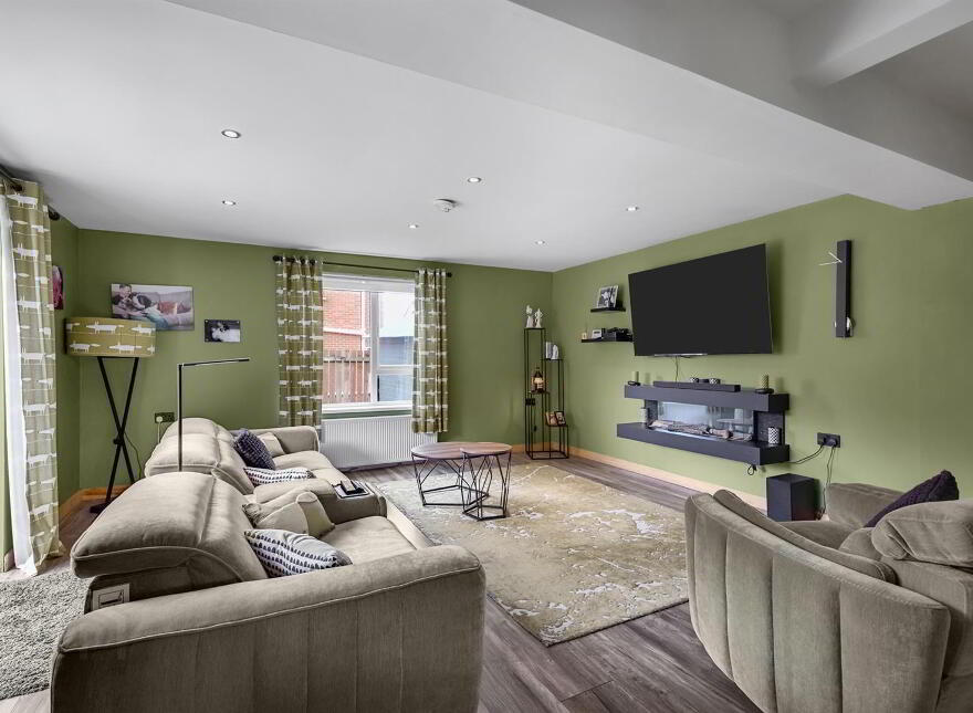 2 Edenvale Gardens, Belfast, BT4 2BD