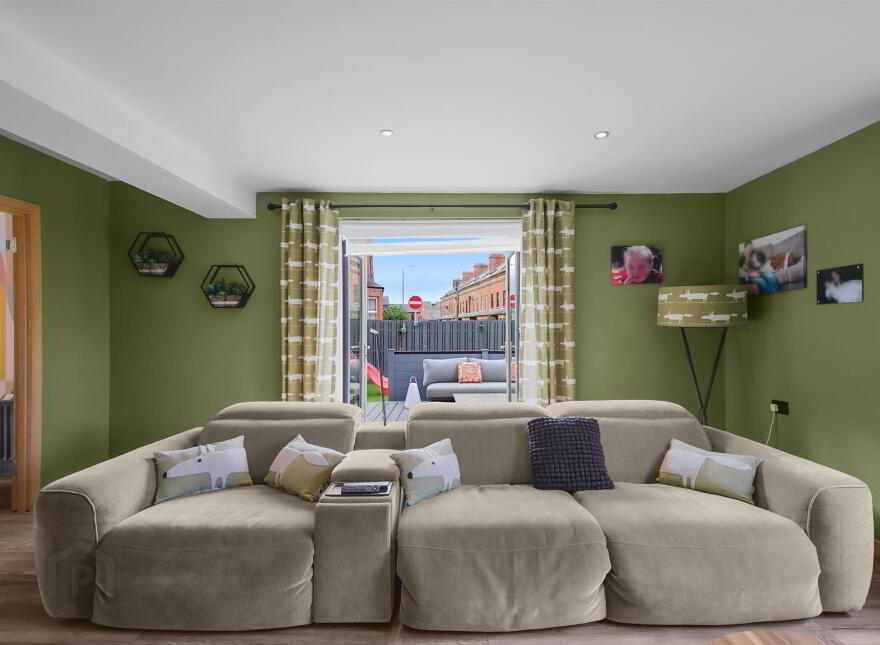 2 Edenvale Gardens, Belfast, BT4 2BD