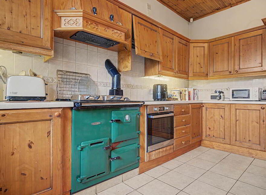 18 Deanfield, Limavady Road, Derry, BT47 6HY