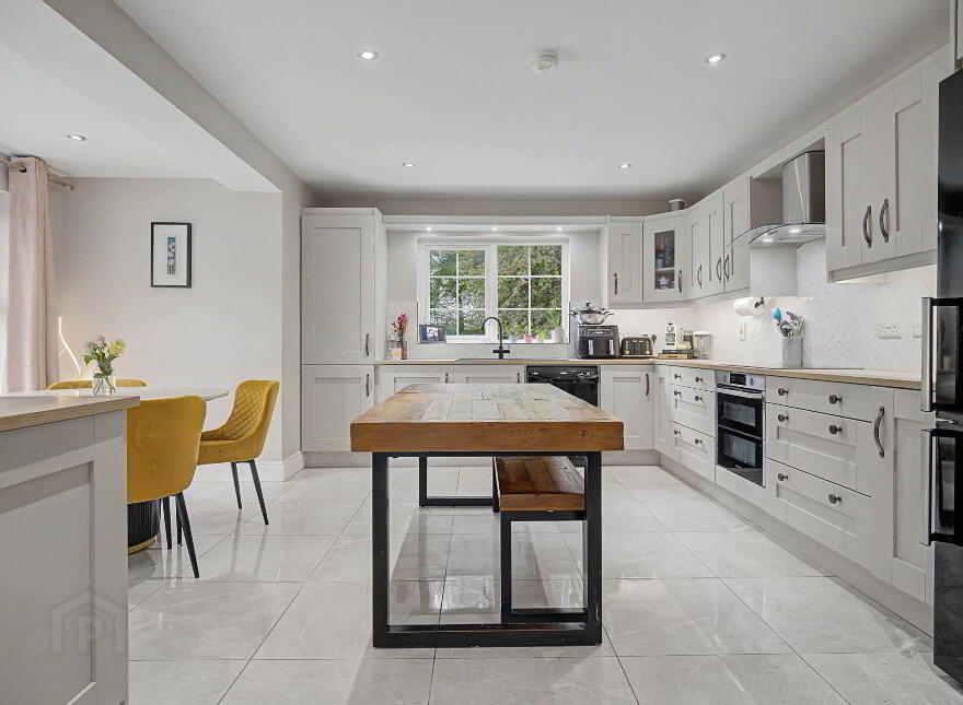25 Brookmount, Dalys Brae, Derry, BT47 5AD