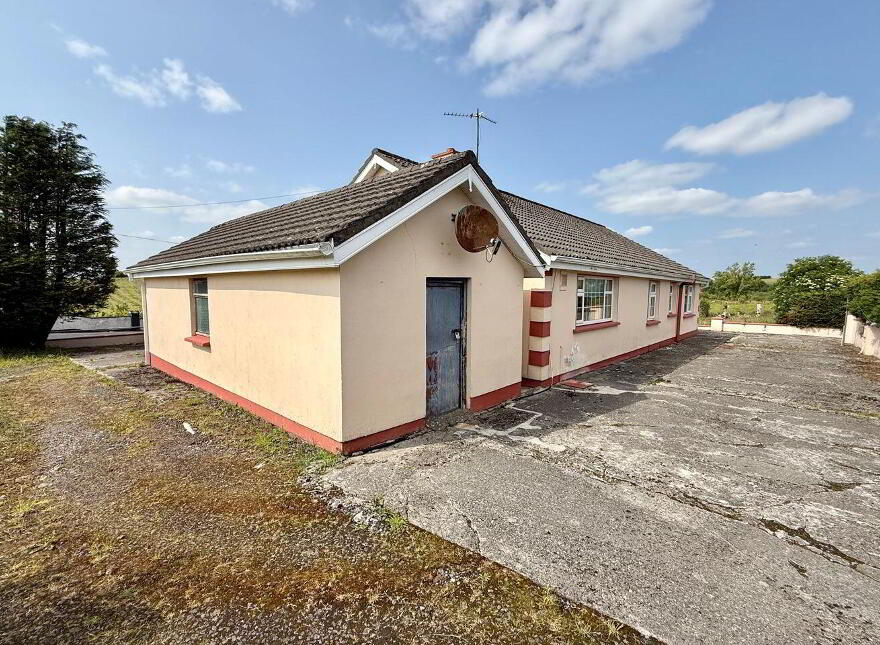Kinaffe, Kiltimagh, F12PX67