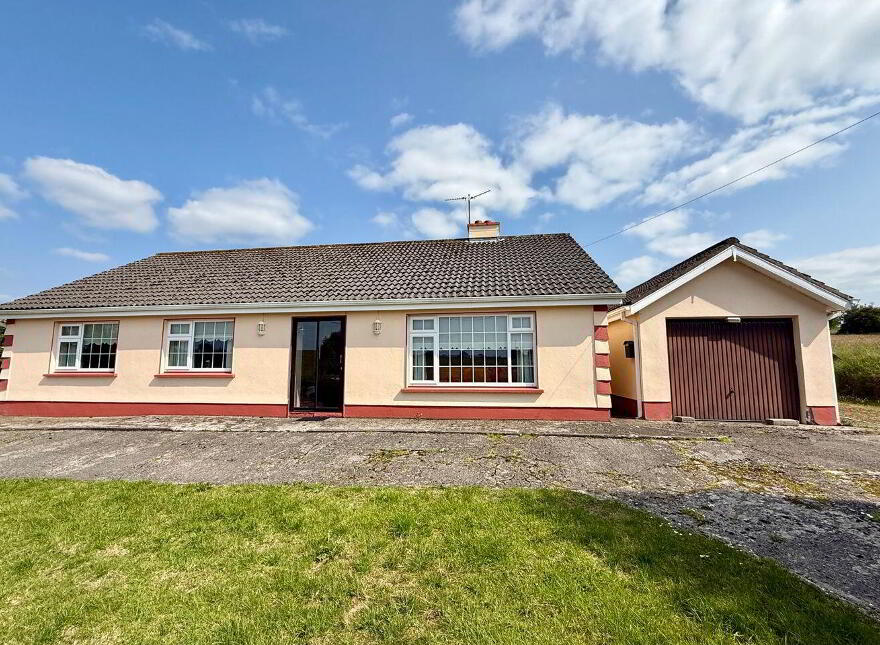 Kinaffe, Kiltimagh, F12PX67