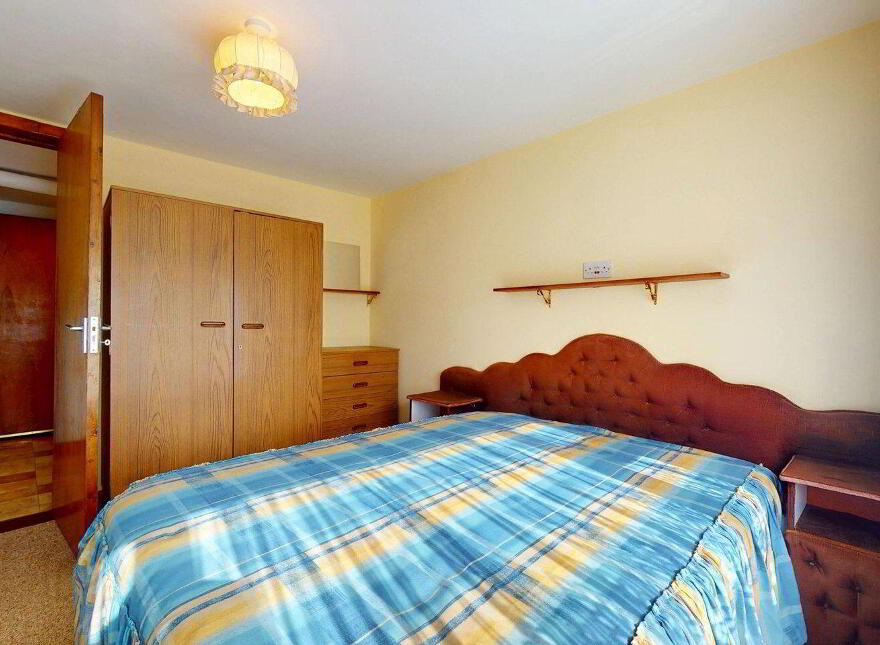 4 Bed Plus Granny Flat, "Lakeview", Derrylea, Cloonkeen, F23D767