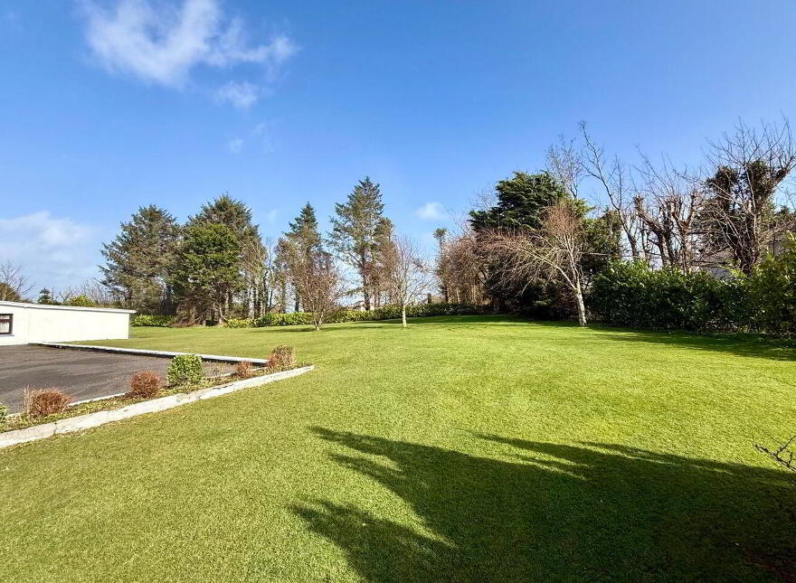 4 Bed Plus Granny Flat, "Lakeview", Derrylea, Cloonkeen, F23D767