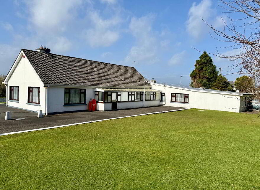 4 Bed Plus Granny Flat, "Lakeview", Derrylea, Cloonkeen, F23D767