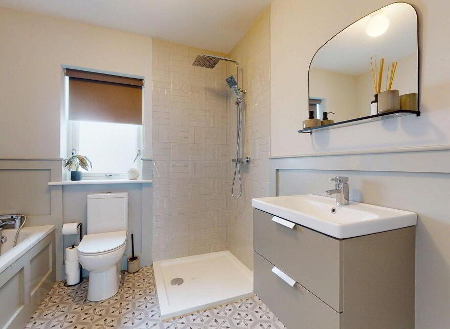 Fully Furnished Showhouse At, 139 Carrabeag, Newport Road, Castlebar, F23H210