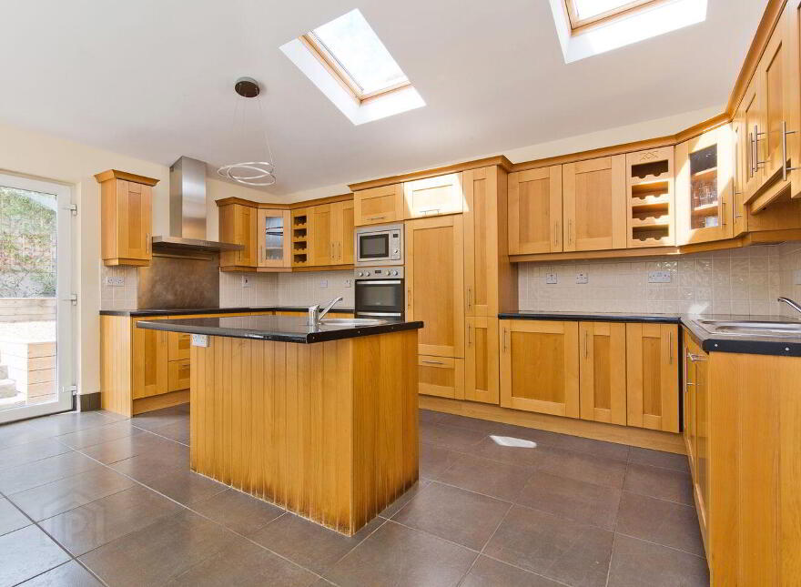 21 Hillside Park, Rathfarnham, Rathfarnham, D16T9X5