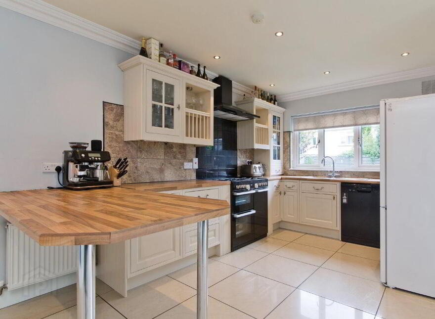 33 Wooddale Crescent, Ballycullen, Ballycullen, D24K8P7