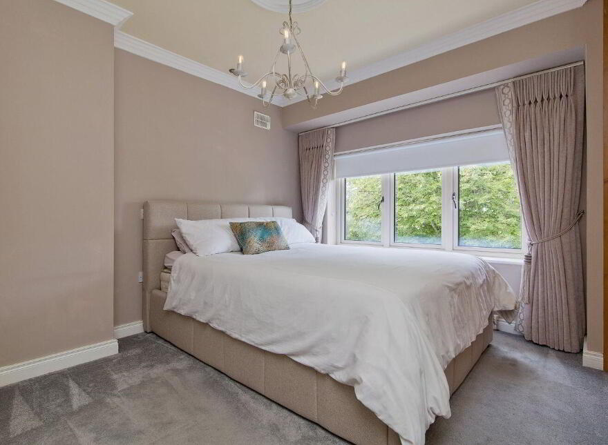 33 Wooddale Crescent, Ballycullen, Ballycullen, D24K8P7