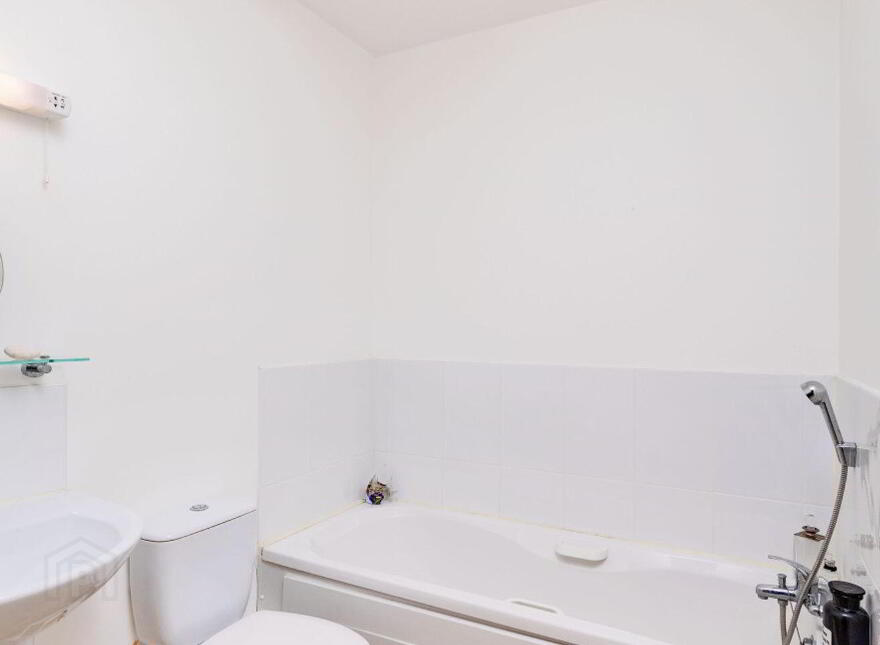 32 Mayeston Crescent, Finglas, Finglas, D11K026