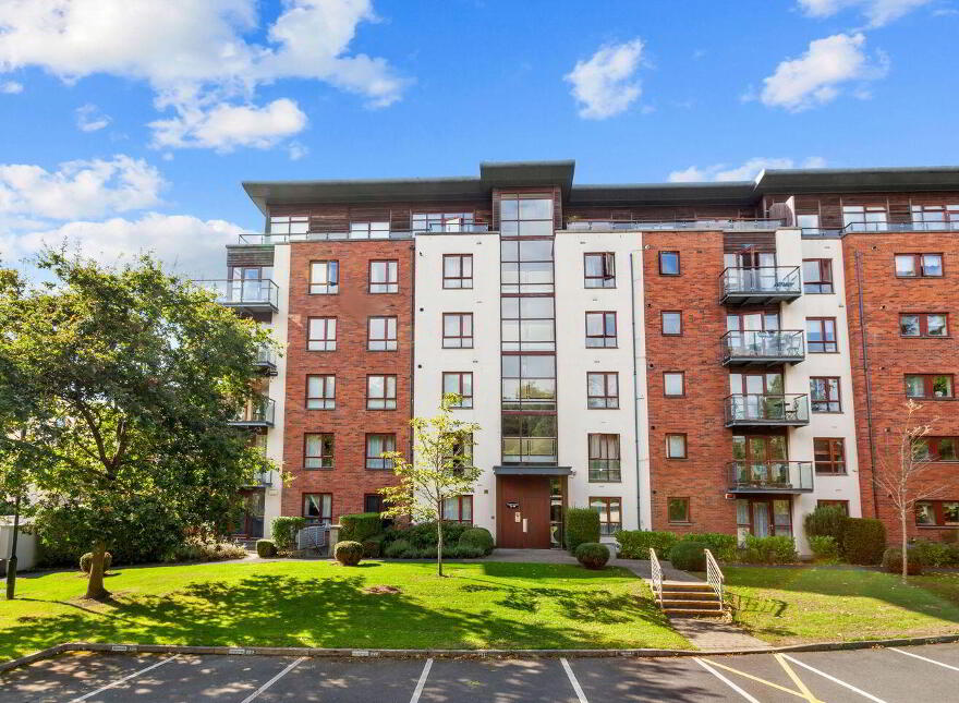 37 Temple Gardens, Northwood, Santry, Dublin 9, D09N8E2 photo
