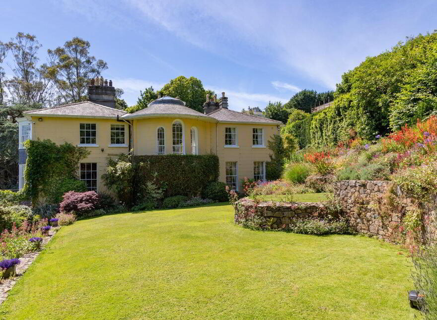 Kilmore, Kilmore Avenue, Killiney, A96F252